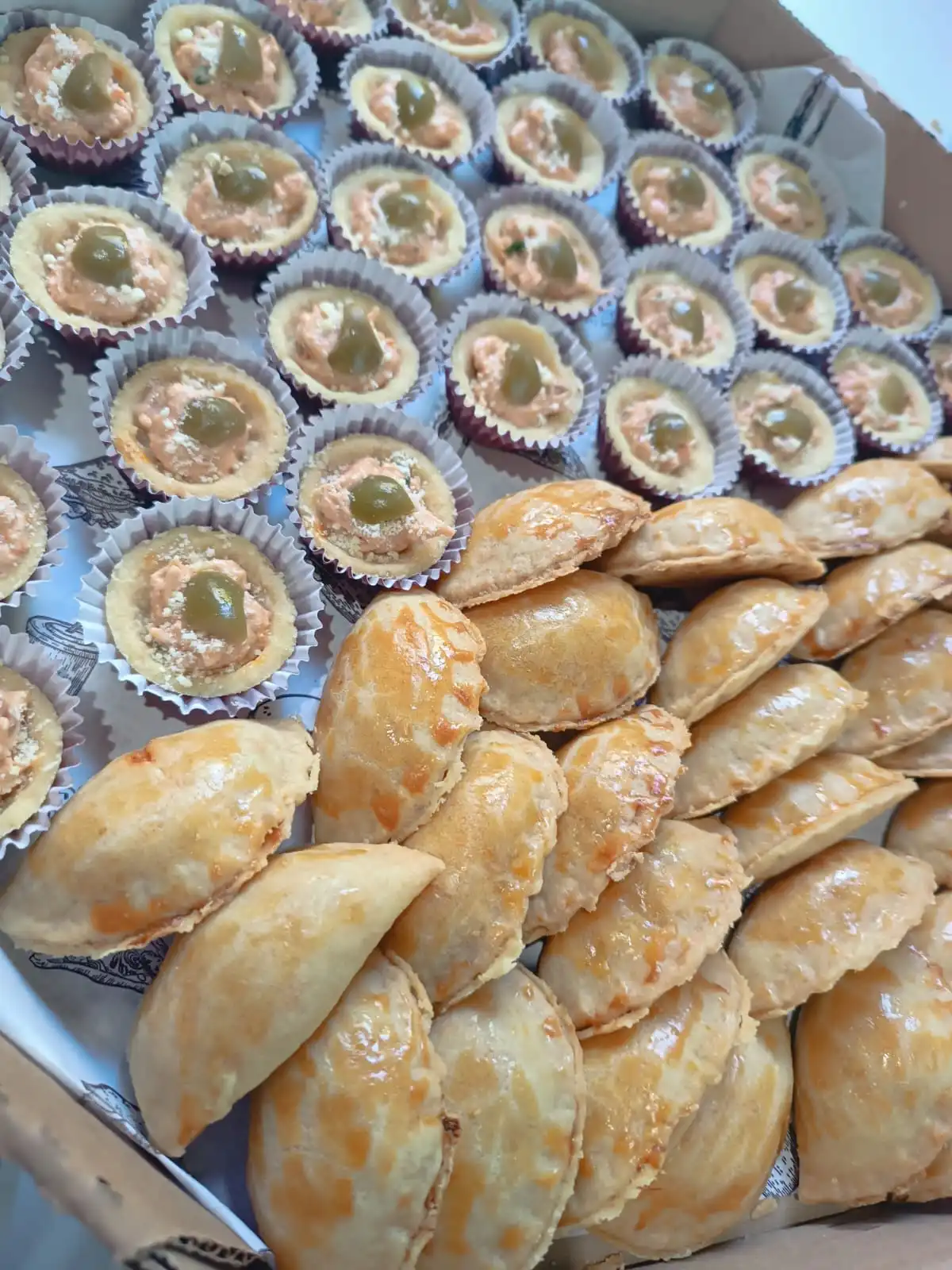 Salgados de Forno - Pastel e tortinhas salgadas